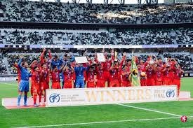 短道速滑世锦赛：中国队刘少昂带伤继续参赛